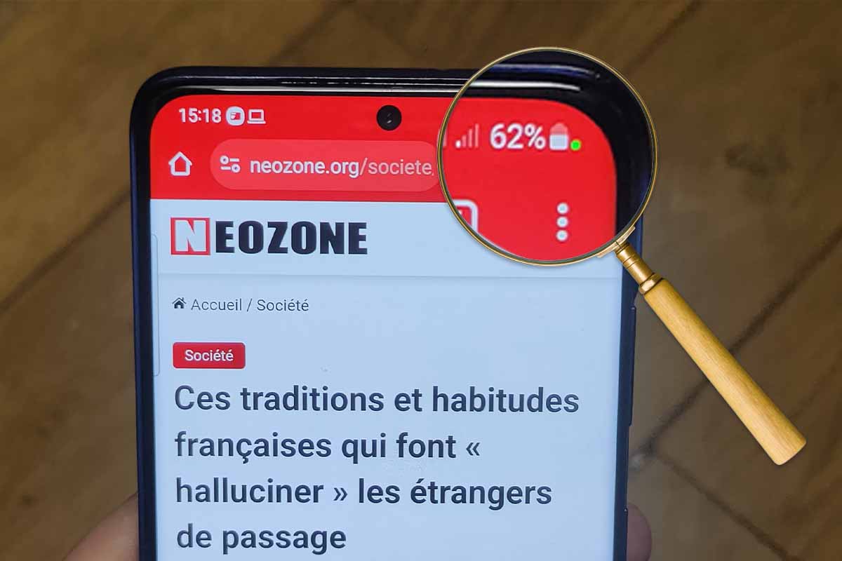 Point vert sur votre Smartphone : symbole de fonctionnement ou signe de vulnérabilité ?