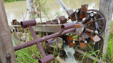 L'invention d'une pompe à eau qui fonctionne sans carburant ni électricité.