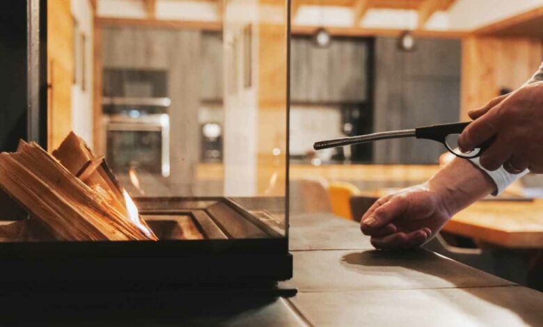 Allumer son feu pour se chauffer facilement, voici quelques astuces.