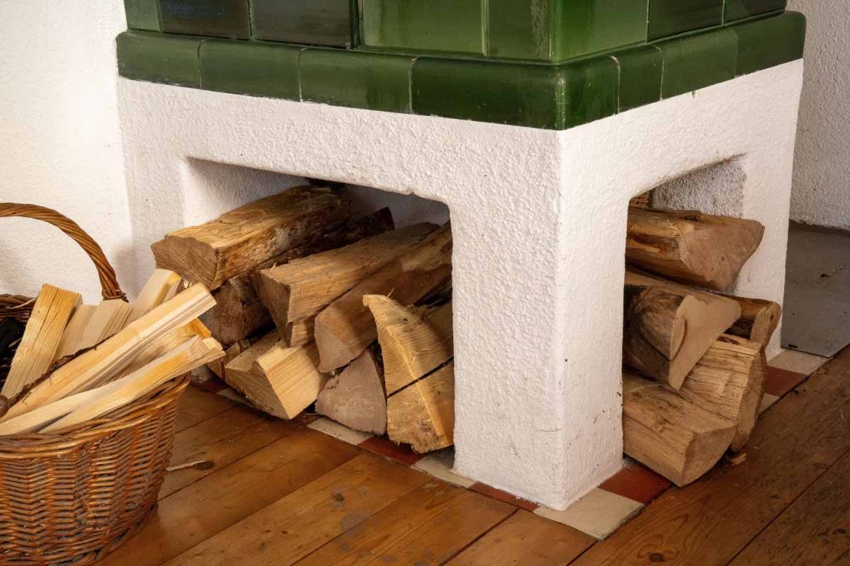 Bois de chauffage : 4 astuces pratiques pour savoir si le bois est