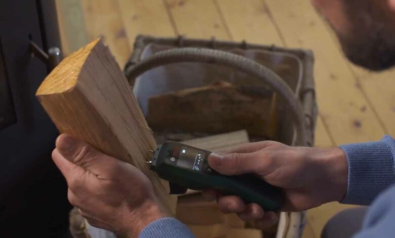 Un hygromètre pour mesurer le taux d'humidité.