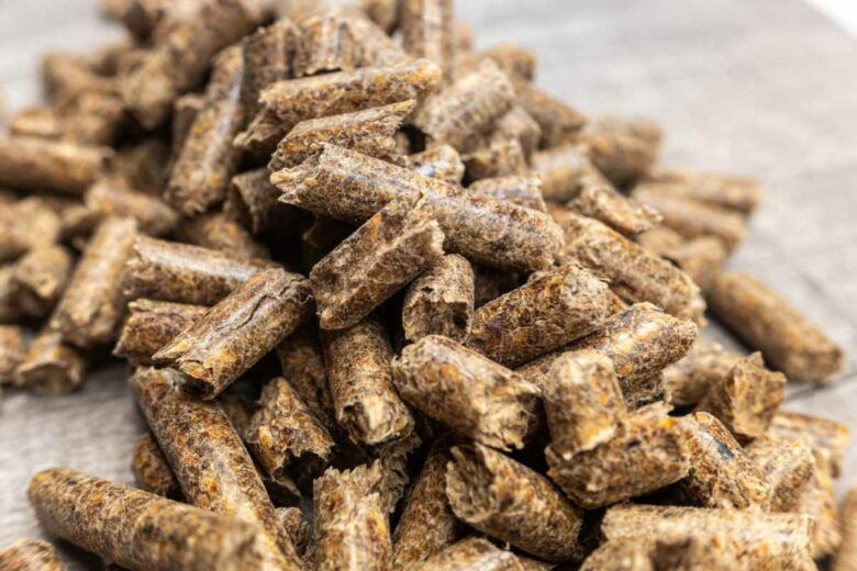 Y a-t-il une différence entre les granulés et les pellets de bois ?