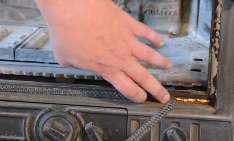 Remplacer le joint de la porte d'un poêle à bois ou à granulés