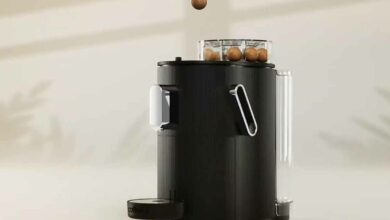 Une machine à café qui utilise des dosettes écologiques et compostables.