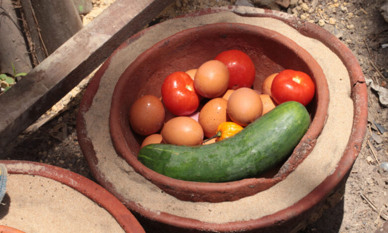 Le principe du zeer pot existe depuis très longtemps pour conserver des aliments.
