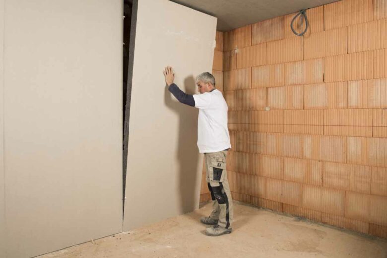 Les panneaux Polypac de Knauf pèsent désormais 10 kg de moins tout en conservant leurs propriétés d'isolation.