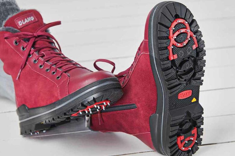 chaussures avec crampons intégrés