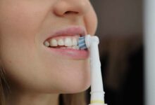 L'hygiène bucco-dentaire passe par un brossage de dents régulier.