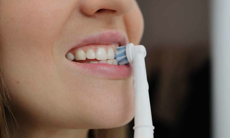 L'hygiène bucco-dentaire passe par un brossage de dents régulier.