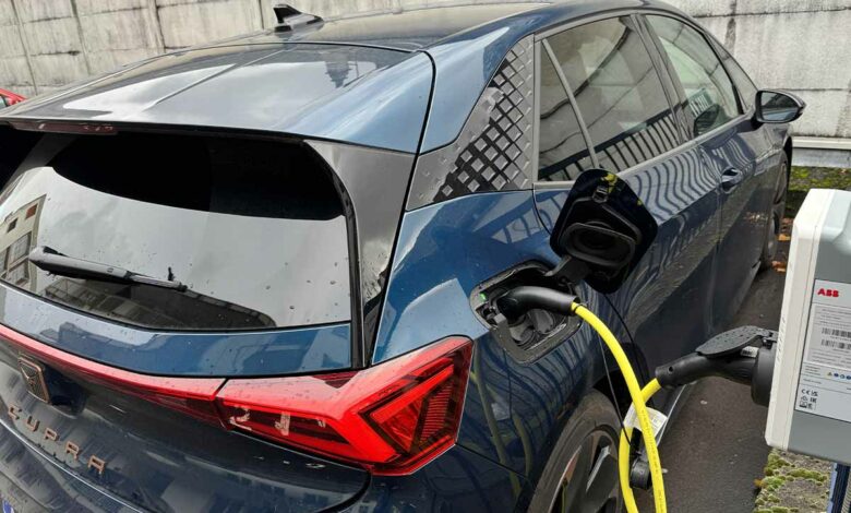 Une plateforme de mise en relation entre particuliers pour recharger son véhicule électrique.
