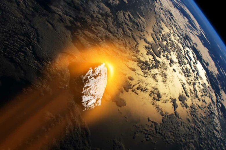 Combien d'astéroïdes sont répertoriés comme potentiellement menaçants ?
