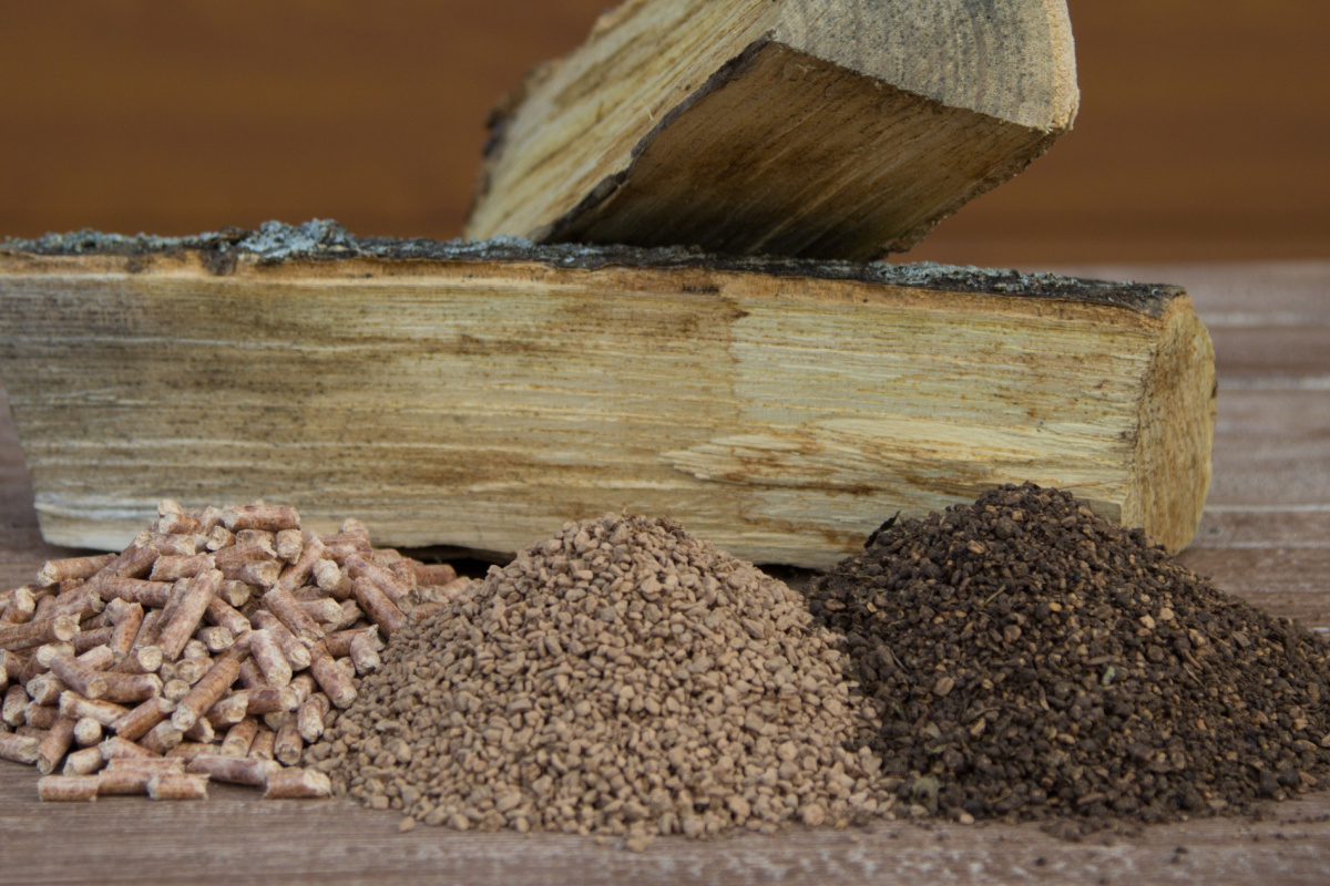 Comment remplacer les pellets de bois ?