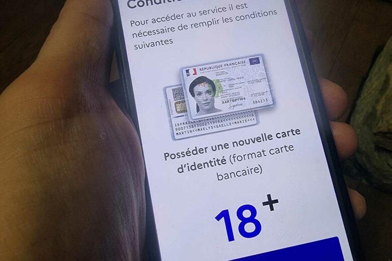 Comment enregistrer son permis de conduire sur smartphone ?