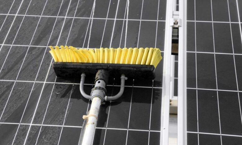 Est-ce qu'il faut entretenir des panneaux solaires ?