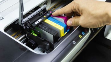 Comment faire pour que l'imprimante reconnaisse les cartouches ?