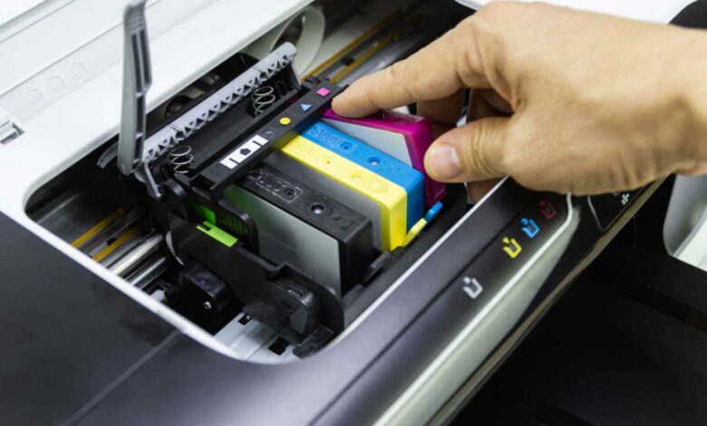Comment faire pour que l'imprimante reconnaisse les cartouches ?