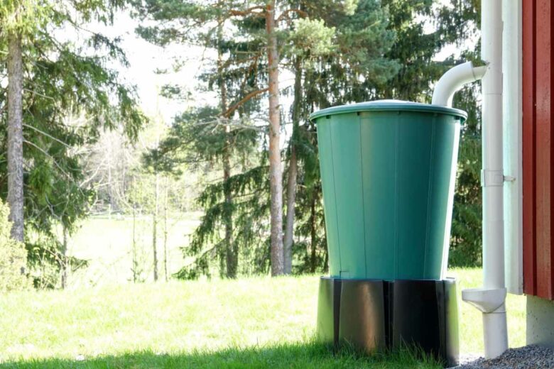 Il faut entretenir et nettoyer son récupérateur d'eau de pluie pour garder une eau saine.