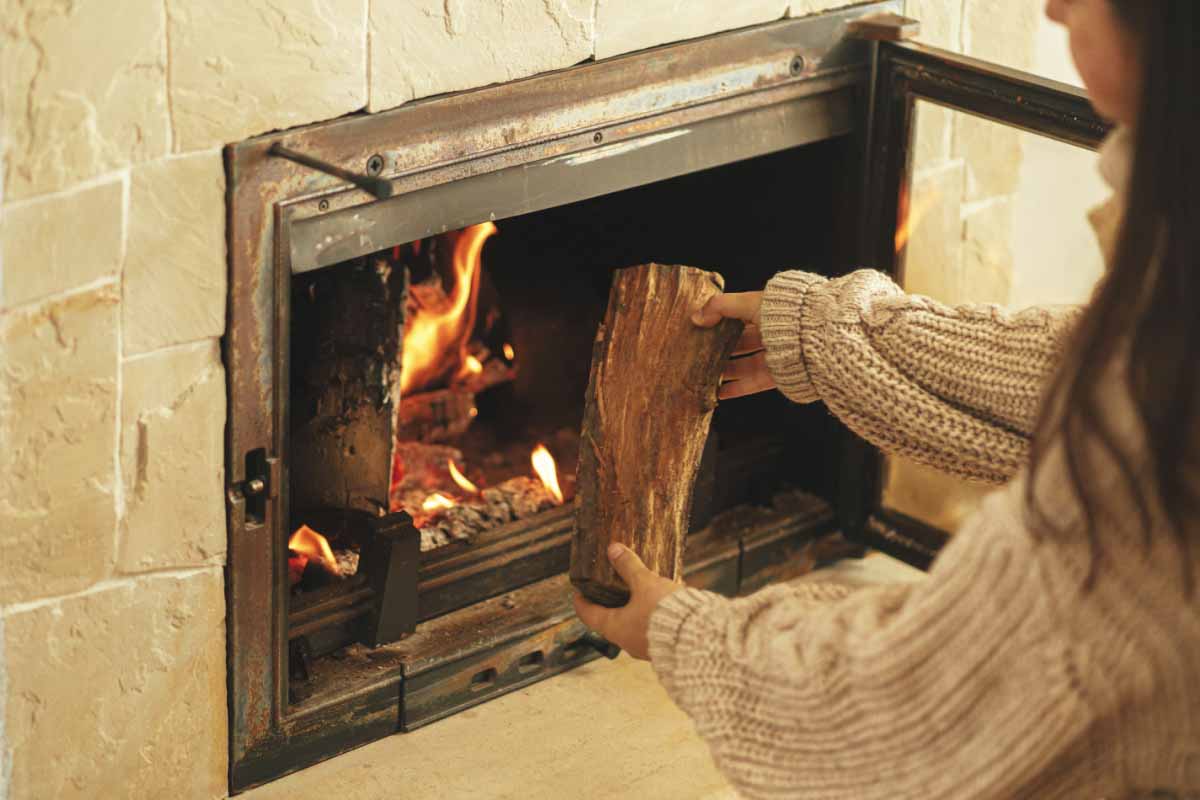 Ne brulez pas n'importe quoi dans votre insert ou votre poêle à bois.