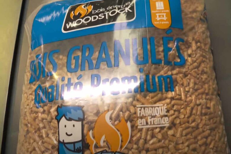 Le sac de pellets de 10 kg est actuellement en promotion chez Bricomarché.