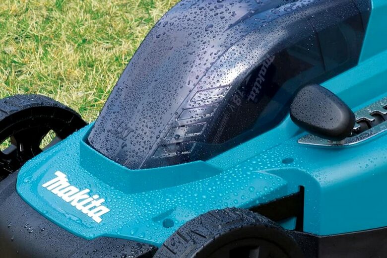 La tondeuse Makita DLM330 : la solution fiable et silencieuse pour votre pelouse !