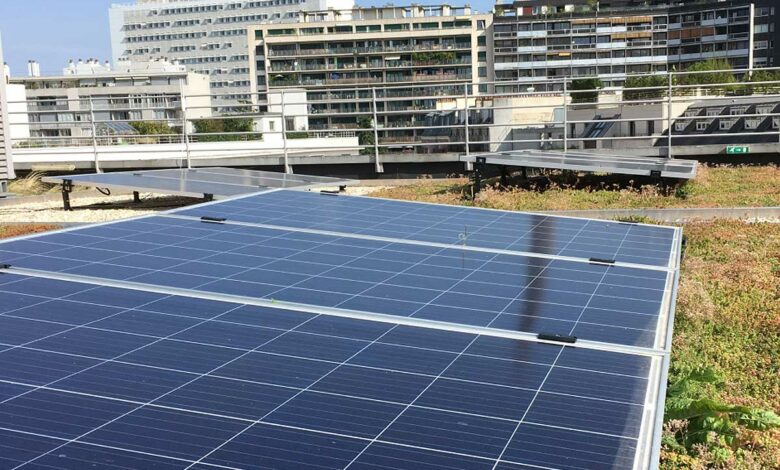 Oasis Biosolar est la seule solution 3 en 1 pour vos installations photovoltaïques en toiture terrasse.