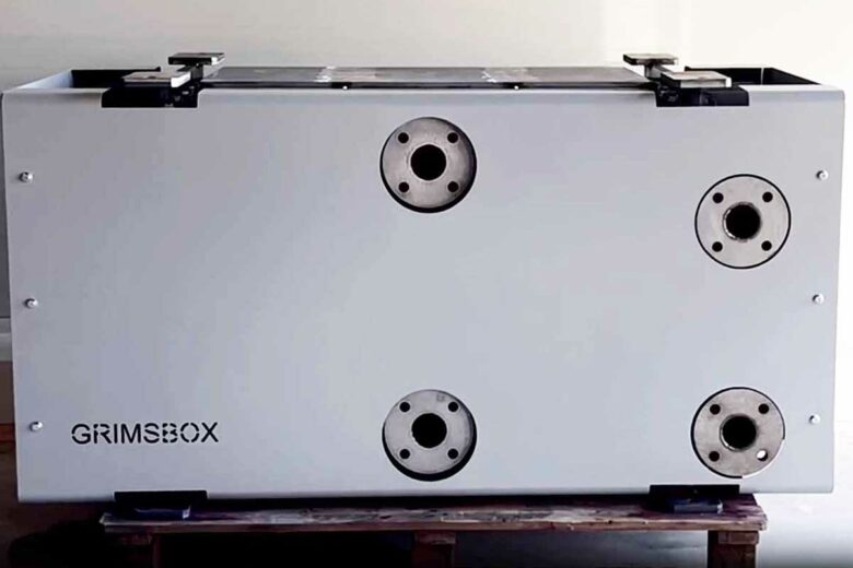 La Grimsbox est une batterie thermique modulaire développée par Grims Énergies.