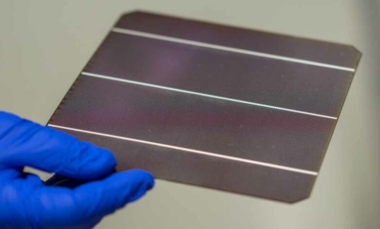 Oxford PV annonce avoir réussi à atteindre un rendement de 25 % avec son nouveau panneau photovoltaïque en pérovskite/silicium.