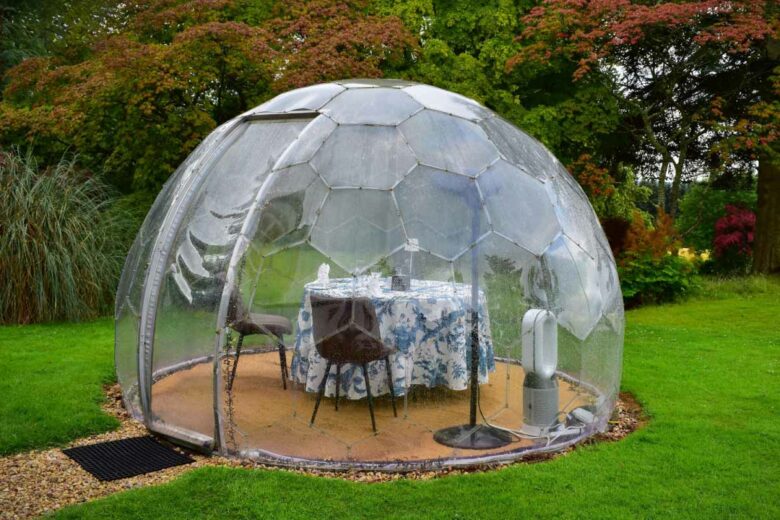 Un igloo dans le jardin, une alternative économique à la véranda.