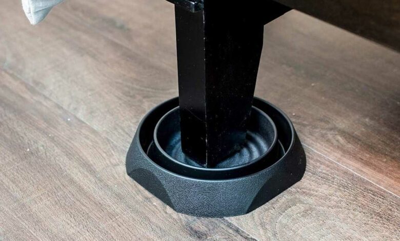 Facile à installer, il forme une protection pour votre lit et vos meubles.