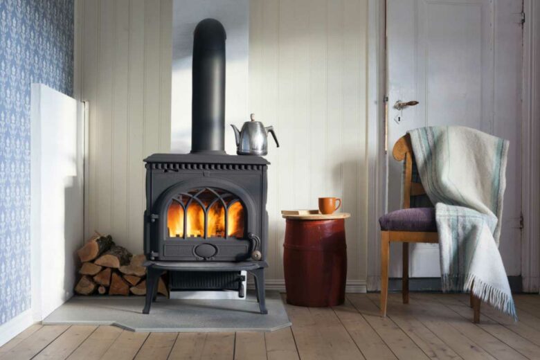 Pourquoi un poêle à bois chauffe plus qu'une cheminée ?