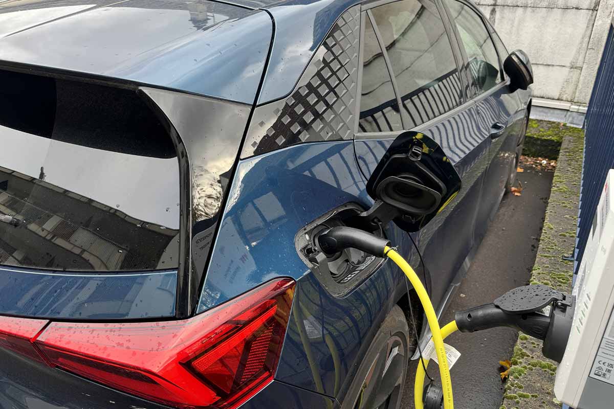 Combien coute une recharge d'un VE suite à l'augmentation des tarifs de l'électricité ?