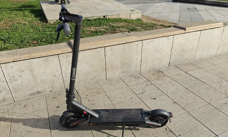 Trottinette électrique NAVEE S65C.