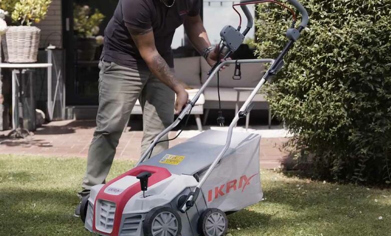 Un scarificateur électrique pour entretenir sa pelouse et garder un beau gazon.