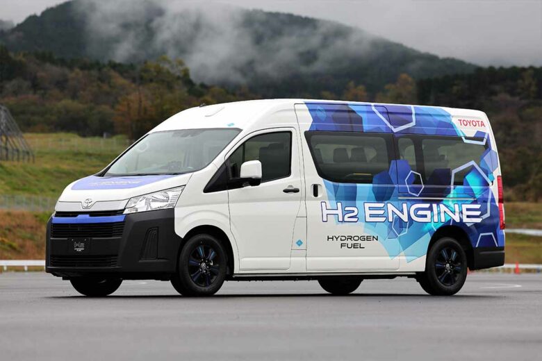 Le HiAce à hydrogène actuellement en phase d'essai, bénéficie des avancées technologiques issues du sport automobile..