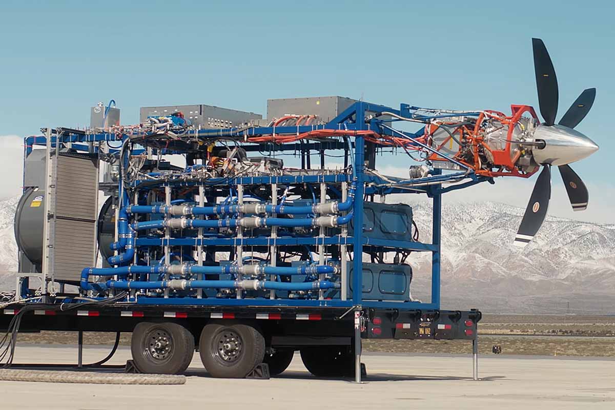 Le moteur d'avion à hydrogène liquide sur le banc d'essais.