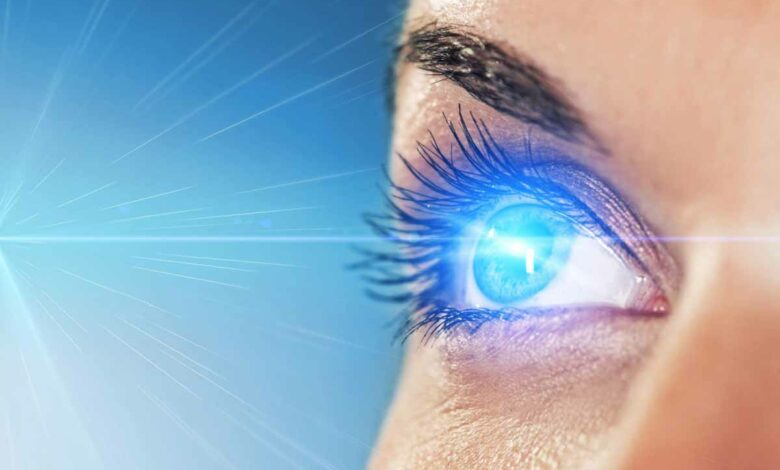Des chercheurs travaillent à l'élaboration d'un implant oculaire doté de capteurs solaires.