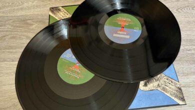 Les disques vinyles à l'ancienne sont fabriqués à partir de PVC.