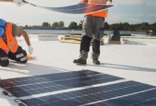 Le système Soprasolar Flex, des panneaux solaires souples et légers pour des toitures à faible portance.