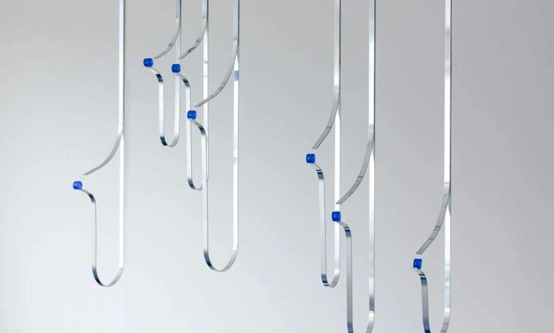 Le designer Néerlandais Sander Hagelaar a créé le Fluid Current, une œuvre ou les gouttes d'eau allument des lumières.