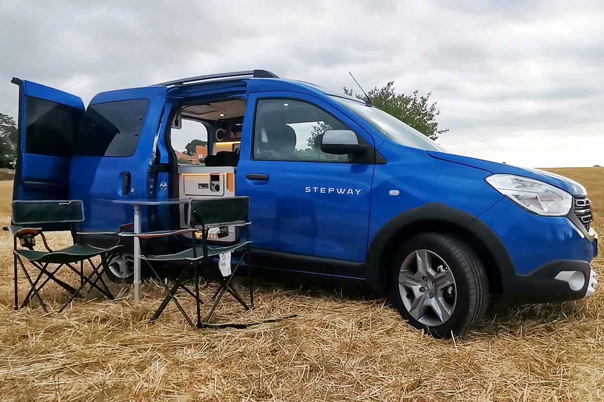 Le camping-car aménagé Dacia Dokker en version Neptune par Yevana.