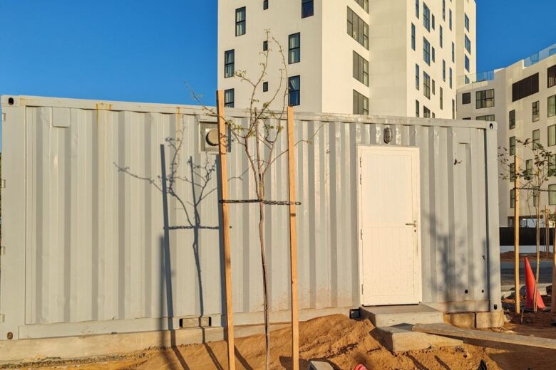 Des maisons construites avec des conteneurs recyclés.