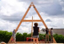 Levé du triangle d'une a-frame sans poulie, sans manitou.