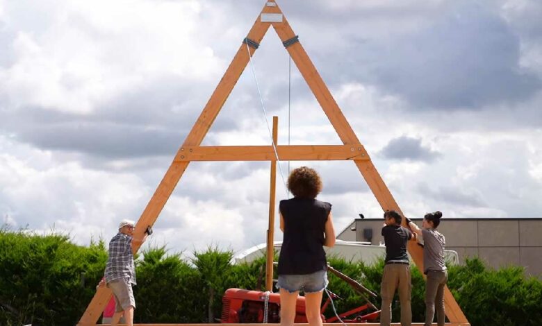 Levé du triangle d'une a-frame sans poulie, sans manitou.
