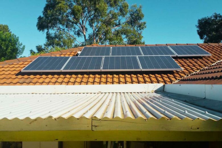 Comment signaler tout problème d'escroquerie, de défaut de fabrication ou de rendement insatisfaisant après l'installation de panneaux solaires photovoltaïques ?