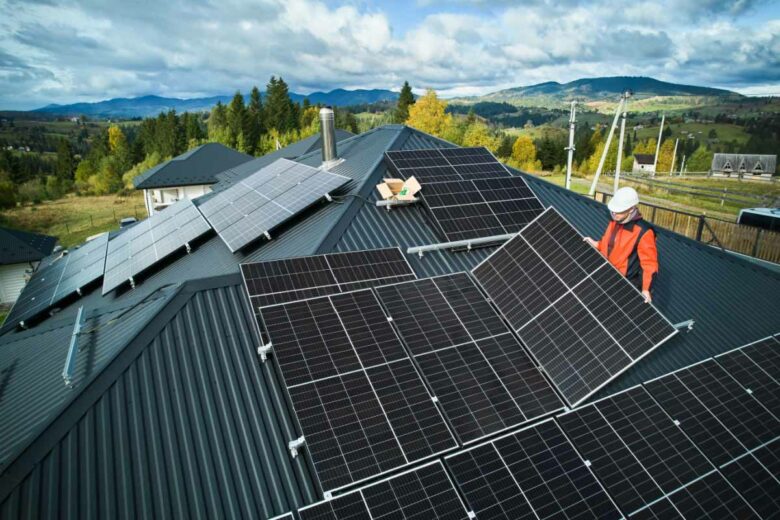 Des aides de l'Etat existent pour réaliser une installation de panneaux solaires.