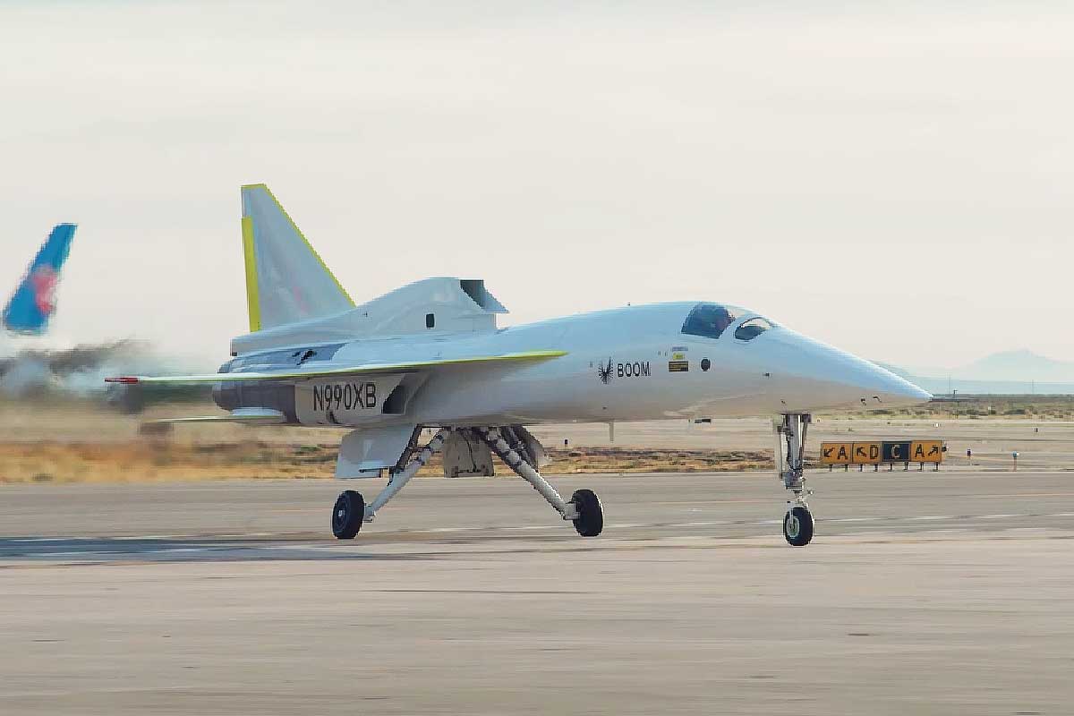 La FAA délivre la première autorisation du genre au XB-1 pour des vols d'essai supersoniques.
