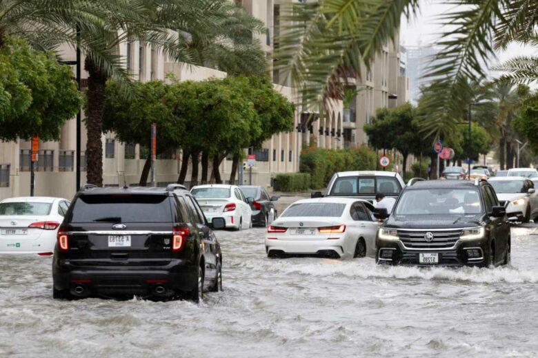 Rues inondées à Dubaï le 16 avril 2024.