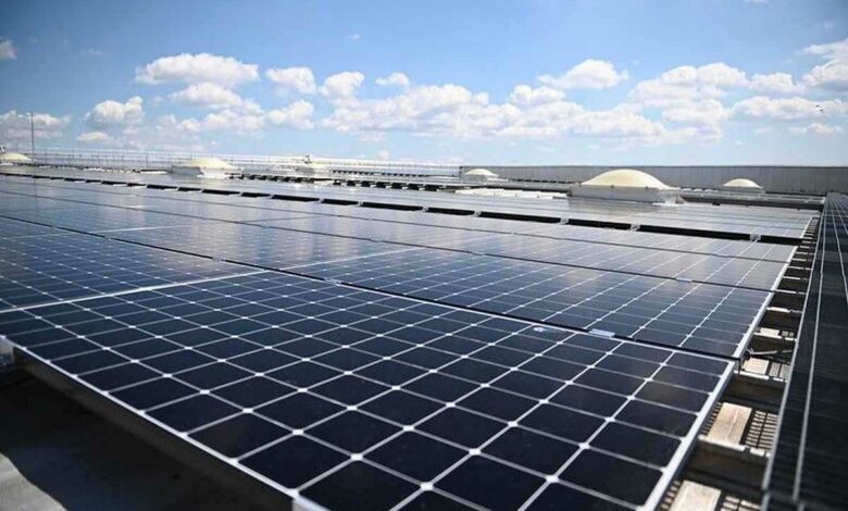 Une installation de panneaux solaires Maxeon.
