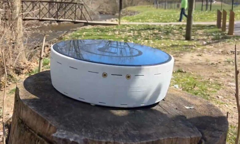 Ce réchaud est une plaque à induction fonctionnant sur batterie.