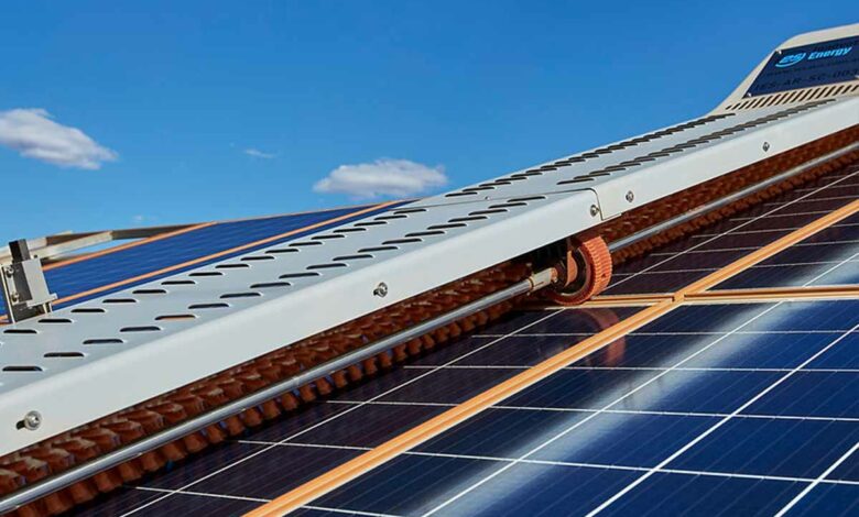 Un robot de nettoyage de panneaux solaires qui ne nécessite pas d'eau.